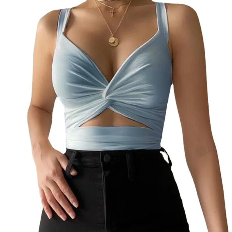 The viral twist crop everyone is wearing 🤎

• Soft ribbed fabric - stretchy & breathable
• Flattering knot front - looks good with jeans or skirt
• Perfect for summer, gym, or going out
• Color: Mocha Brown

Size: S, M, L available